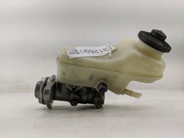 2009-2010 Toyota Corolla Brake Master Cylinder - Oemusedautoparts1.com