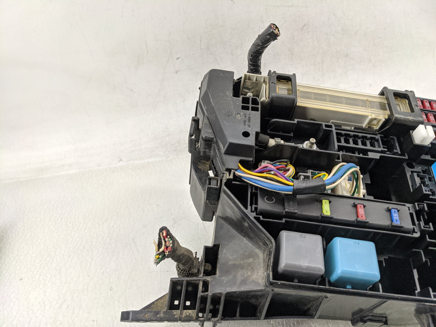 2009-2013 Toyota Corolla Fusebox Fuse Box Panel Relay Module Fits Fits 2009 2010 2011 2012 2013 2014 OEM Used Auto Parts - O