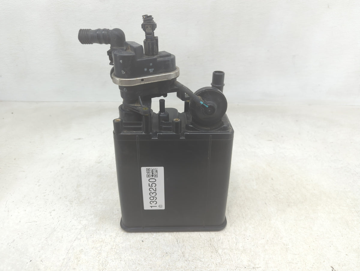2009 Toyota Corolla Fuel Vapor Charcoal Canister - Oemusedautoparts1.com