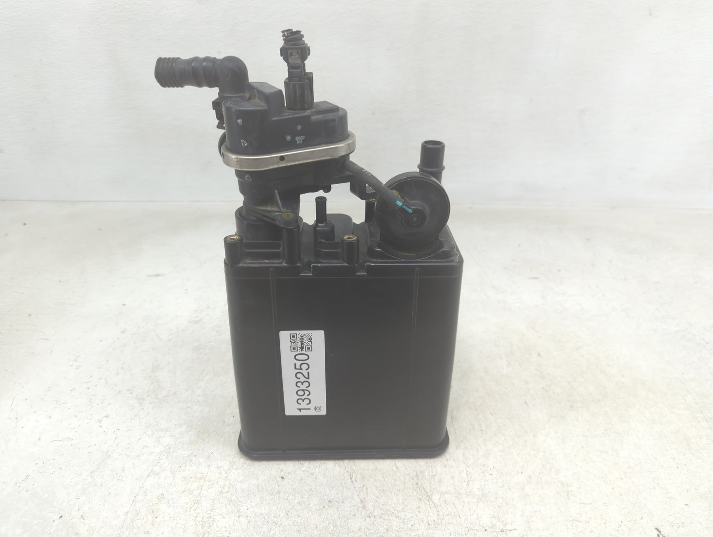 2009 Toyota Corolla Fuel Vapor Charcoal Canister - Oemusedautoparts1.com