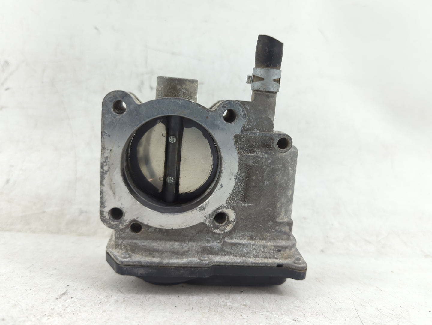 2009-2010 Toyota Corolla Throttle Body P/N:22030-01040 Fits Fits 2009 2010 OEM Used Auto Parts - Oemusedautoparts1.com