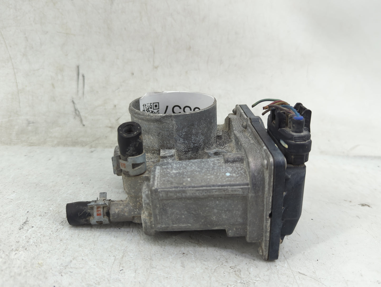 2009-2010 Toyota Corolla Throttle Body P/N:22030-01040 Fits Fits 2009 2010 OEM Used Auto Parts - Oemusedautoparts1.com