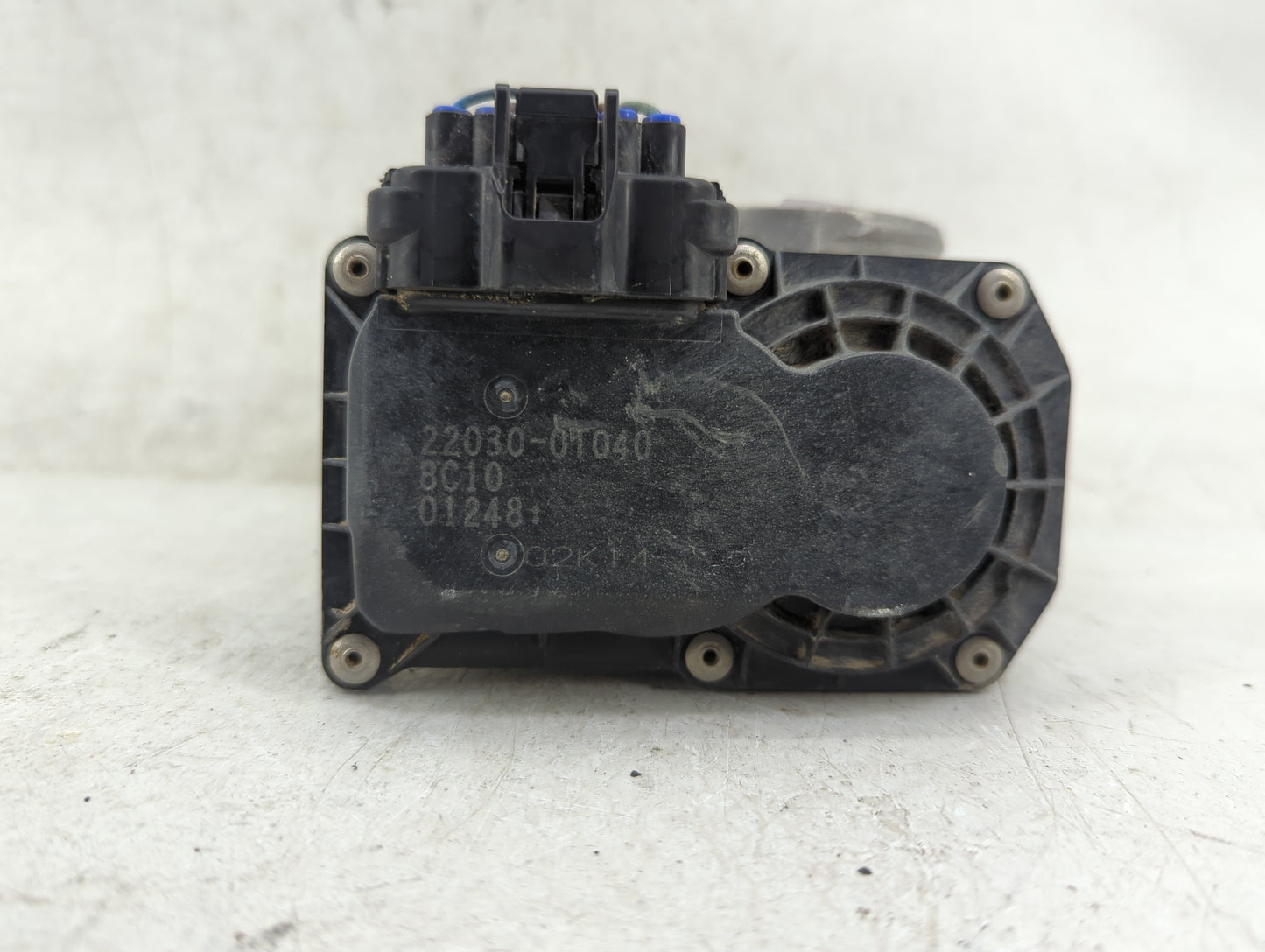 2009-2010 Toyota Corolla Throttle Body P/N:22030-01040 Fits Fits 2009 2010 OEM Used Auto Parts - Oemusedautoparts1.com