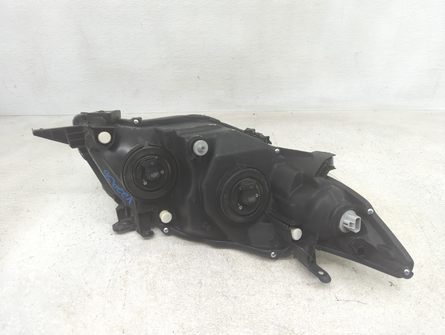 2009-2010 Toyota Corolla Passenger Right Oem Head Light Headlight Lamp - Oemusedautoparts1.com