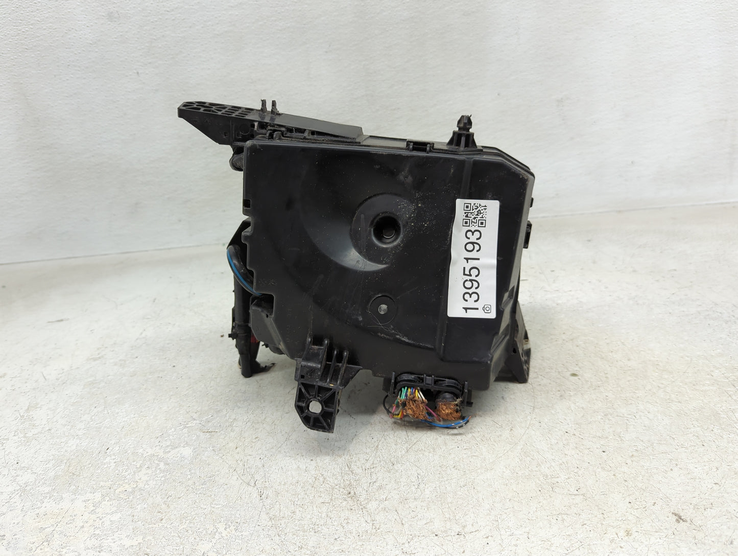 2009-2013 Toyota Corolla Fusebox Fuse Box Panel Relay Module P/N:82662-02270 Fits Fits 2009 2010 2011 2012 2013 2014 OEM Use