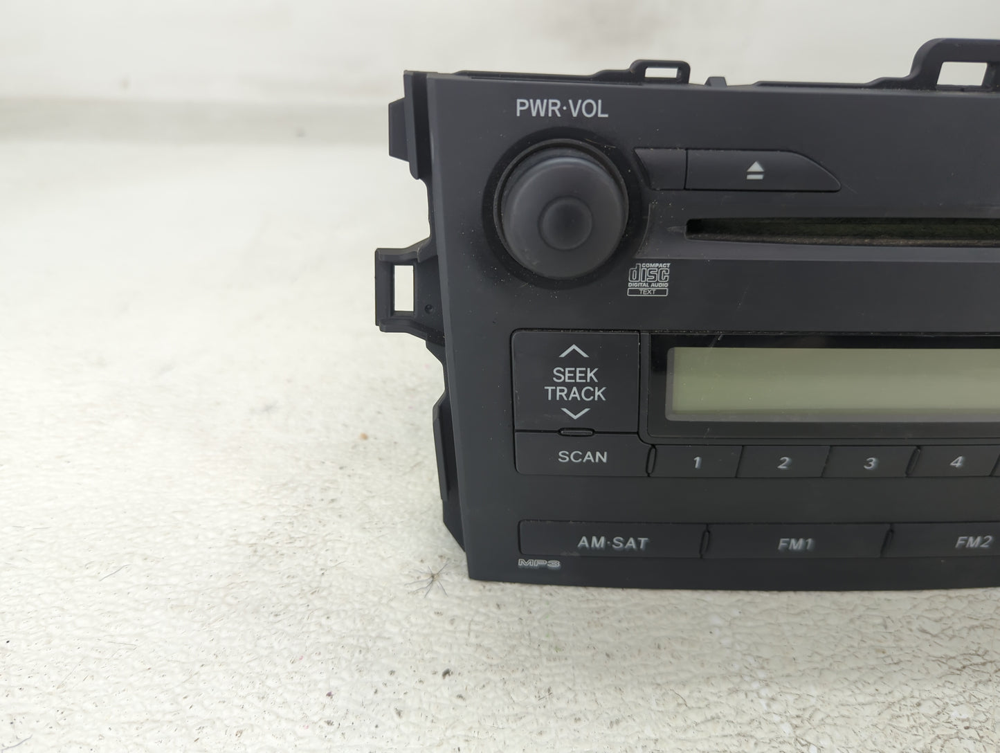 2009 Toyota Corolla Radio AM FM Cd Player Receiver Replacement P/N:86120-02750 Fits OEM Used Auto Parts - Oemusedautoparts1.