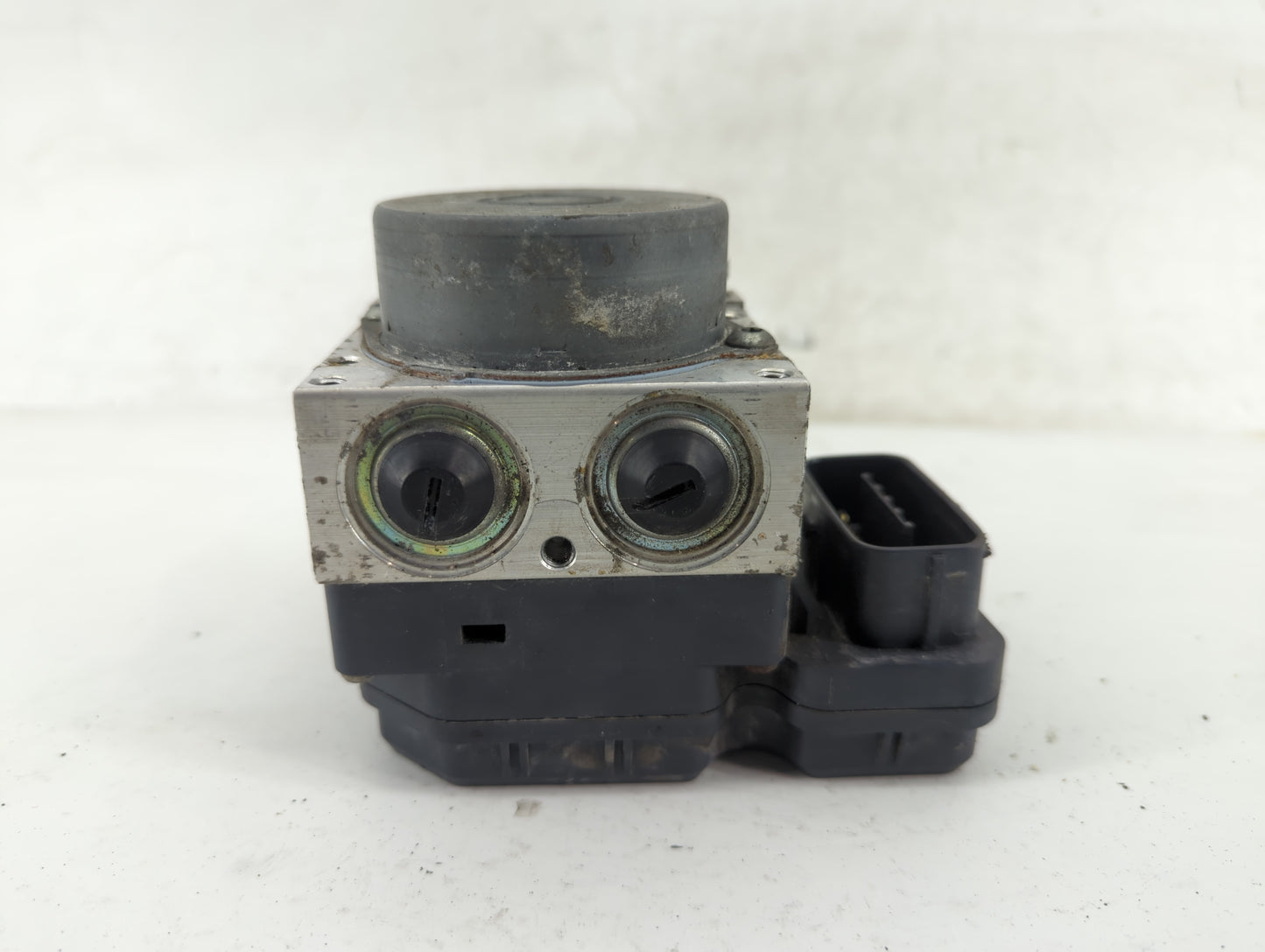 2009-2010 Toyota Corolla ABS Pump Control Module Replacement P/N:89541-12550 44510-02170 Fits Fits 2009 2010 OEM Used Auto P