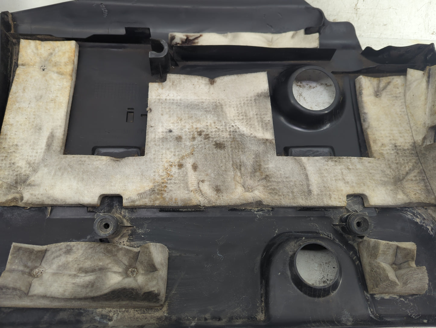 2009 Toyota Corolla Engine Cover 1429951 - Oemusedautoparts1.com