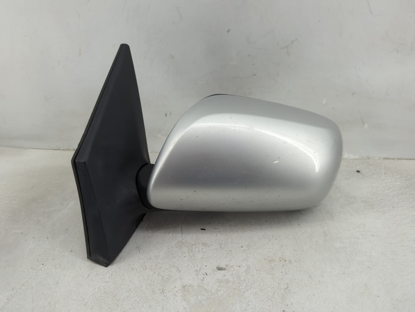 2009-2013 Toyota Corolla Driver Side View Mirror - Left Door Mirror OEM Used - Oemusedautoparts1.com