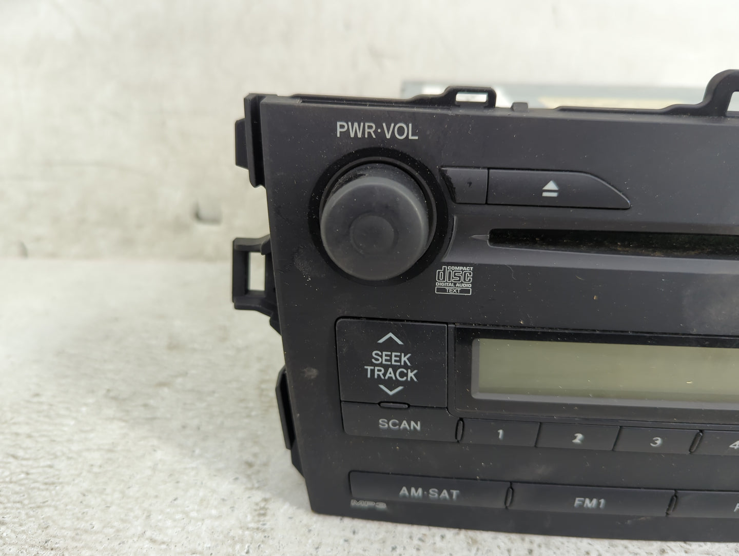 2009 Toyota Corolla Radio AM FM Cd Player Receiver Replacement P/N:86120-02770 CQ-ES7762X, MX146099 Fits OEM Used Auto Parts