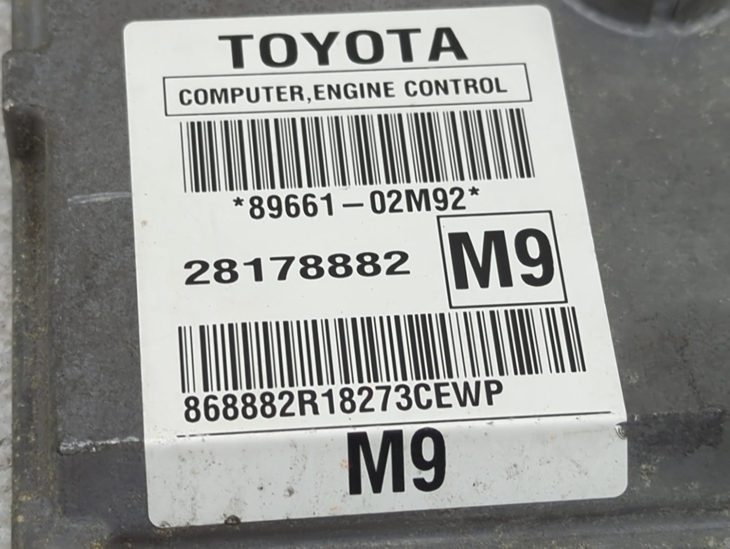 2009-2010 Toyota Corolla PCM Engine Control Computer ECU ECM PCU OEM P/N:89661-02M92 Fits Fits 2009 2010 OEM Used Auto Parts