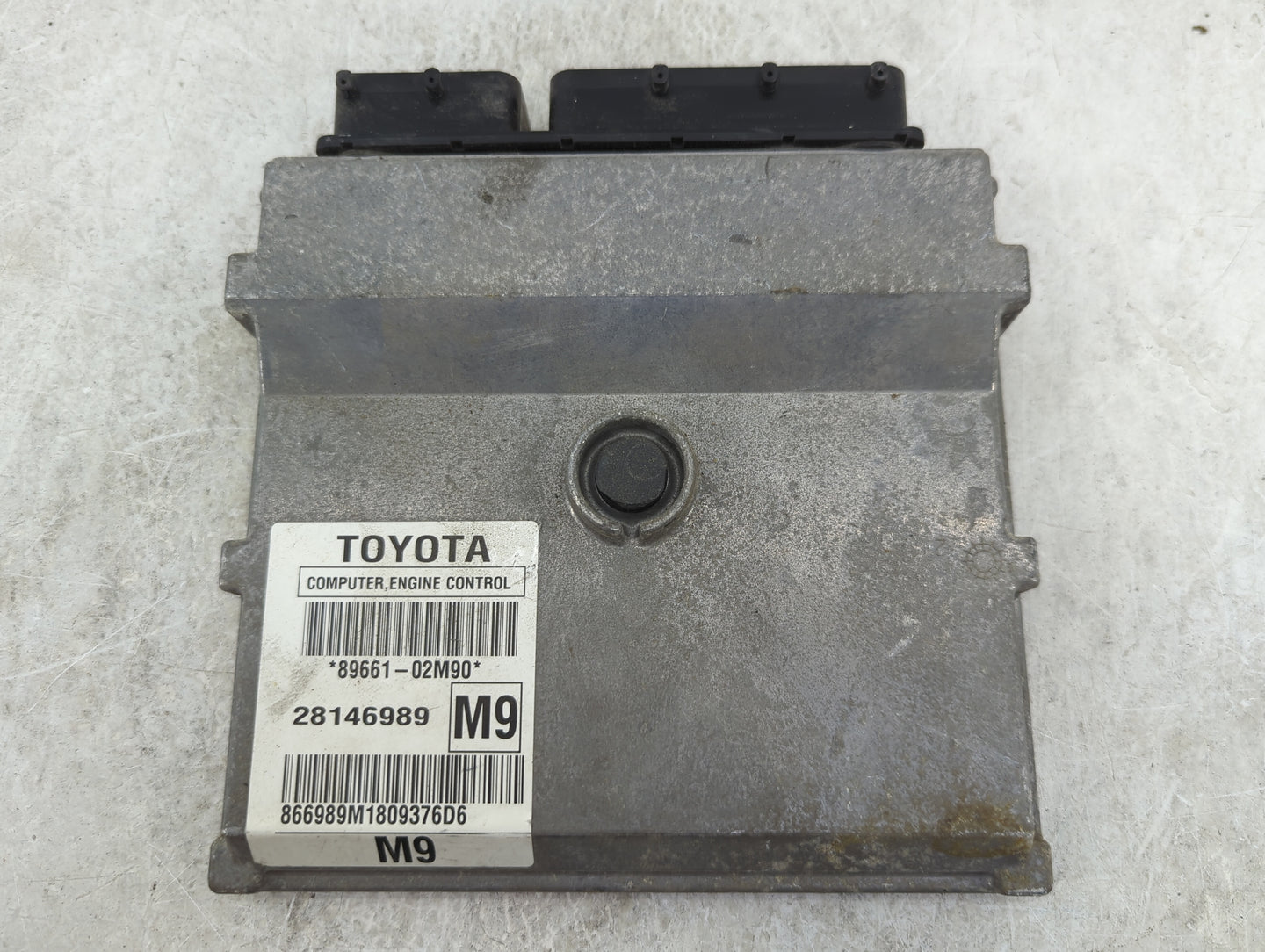 2009 Toyota Corolla PCM Engine Control Computer ECU ECM PCU OEM P/N:89661-02M90 28146989 Fits OEM Used Auto Parts - Oemuseda
