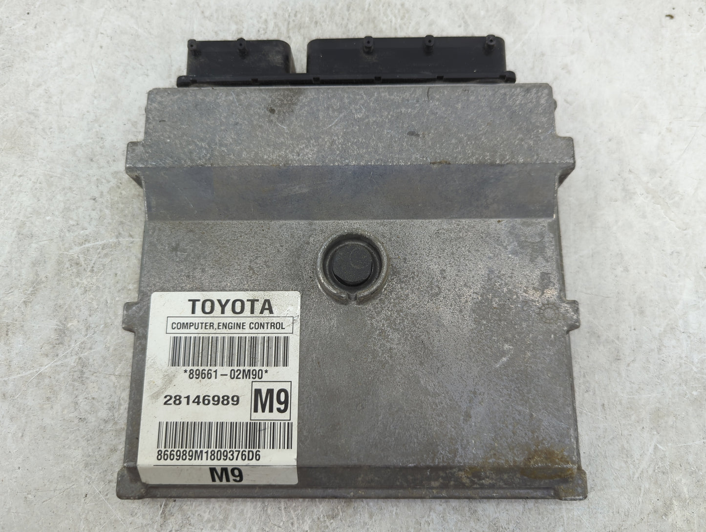 2009 Toyota Corolla PCM Engine Control Computer ECU ECM PCU OEM P/N:89661-02M90 28146989 Fits OEM Used Auto Parts - Oemuseda