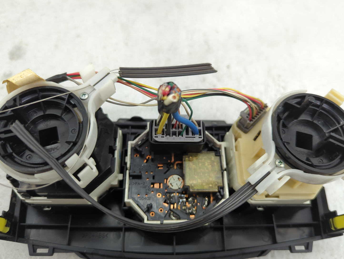 2009-2013 Toyota Corolla Climate Control Module Temperature AC/Heater Replacement P/N:75D402 75D401 Fits OEM Used Auto Parts