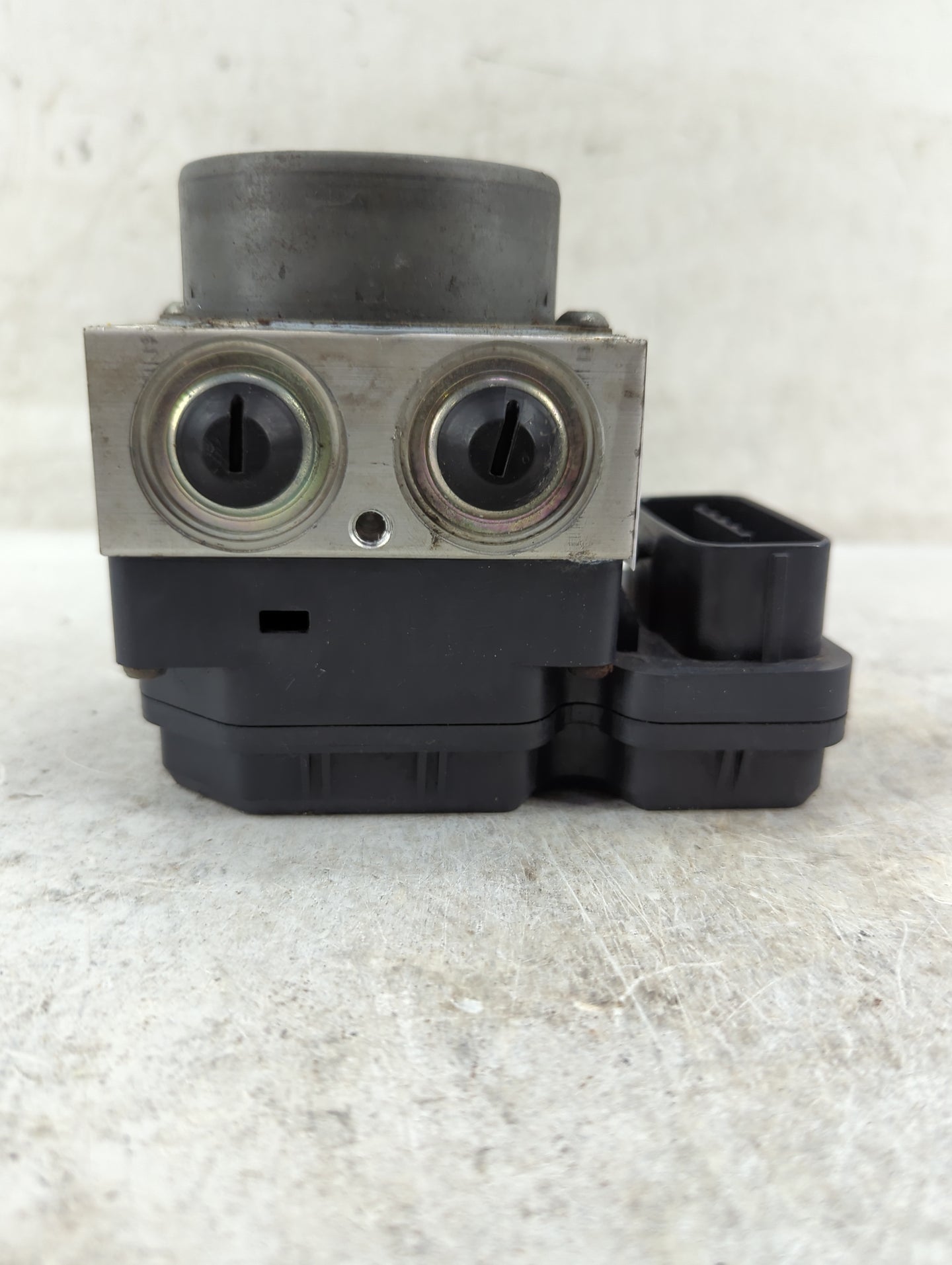2009-2010 Toyota Corolla ABS Pump Control Module Replacement P/N:44510-12510 89541-12560, 113040-10010 Fits Fits 2009 2010 O