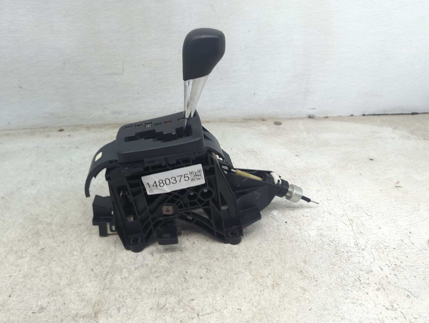 2009 Toyota Corolla Floor Console Assembly Shifter - Oemusedautoparts1.com
