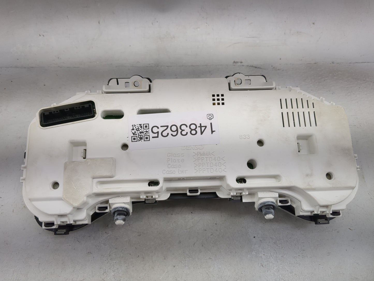 2009-2010 Toyota Corolla Instrument Cluster Speedometer Gauges P/N:83800-02V60-00 TN157540-1364 Miles: Fits Fits 2009 2010 O