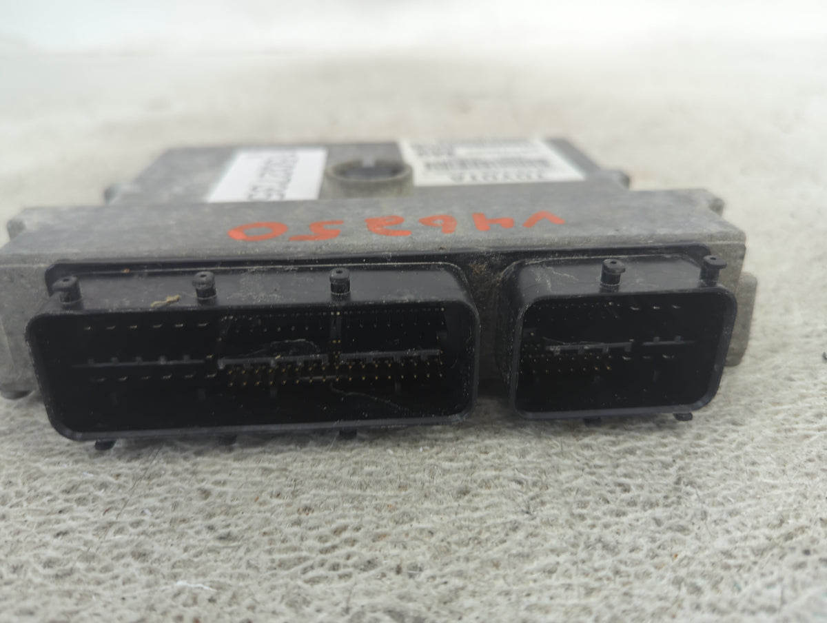 2009-2010 Toyota Corolla PCM Engine Control Computer ECU ECM PCU OEM P/N:89661-02M92 2817888Z Fits Fits 2009 2010 OEM Used A