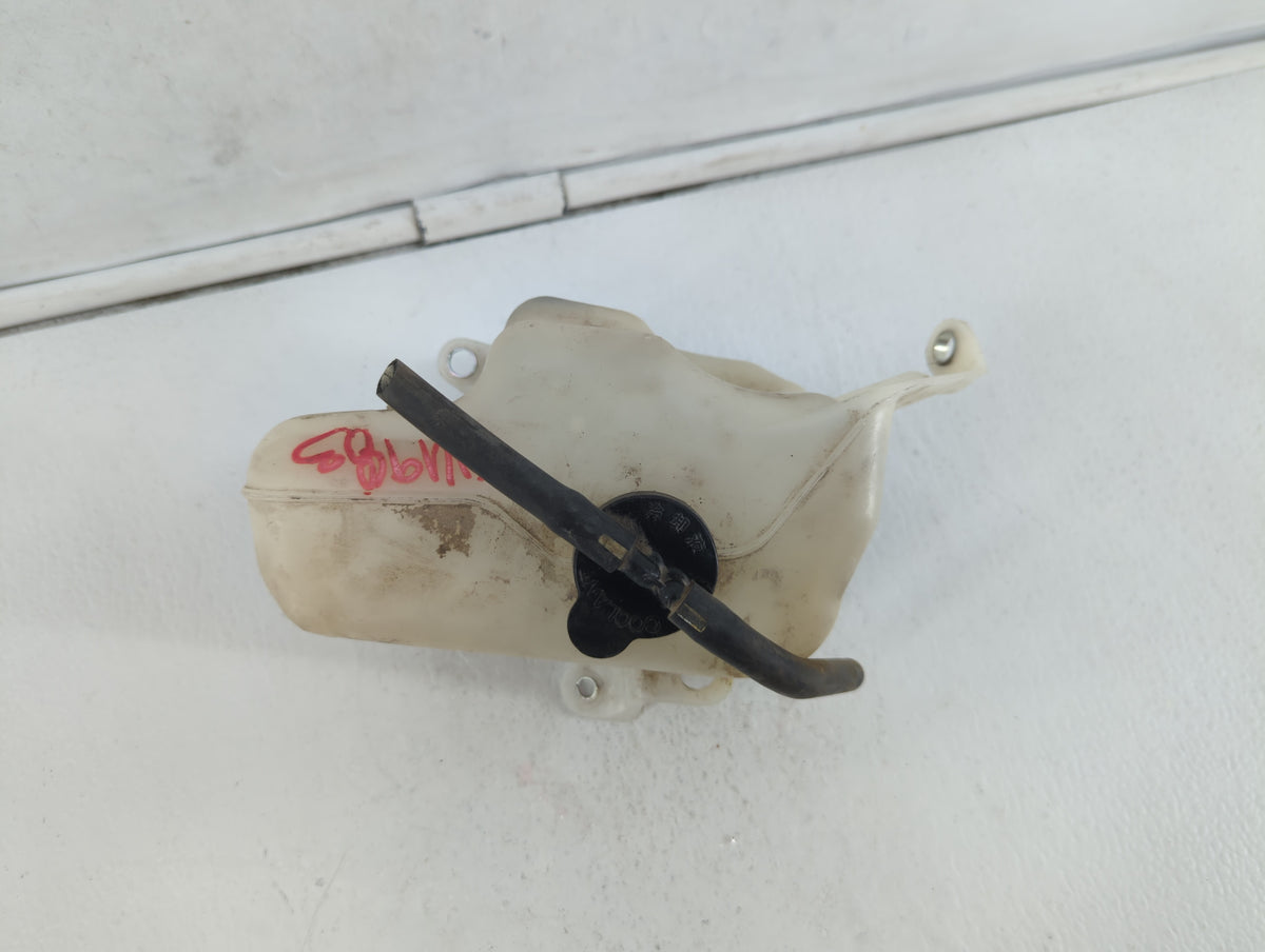 2009-2013 Toyota Corolla Radiator Coolant Overflow Expansion Tank Bottle 400183 - Oemusedautoparts1.com