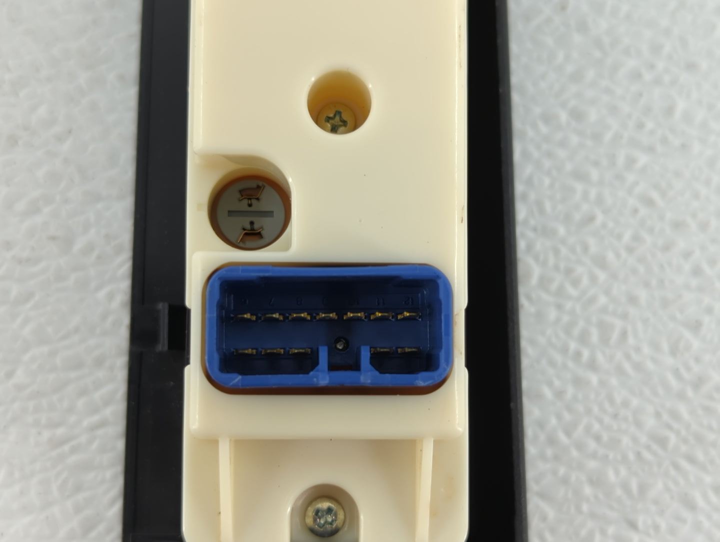 2009 Toyota Corolla Master Power Window Switch Replacement Driver Side Left P/N:514633 Fits OEM Used Auto Parts - Oemusedaut