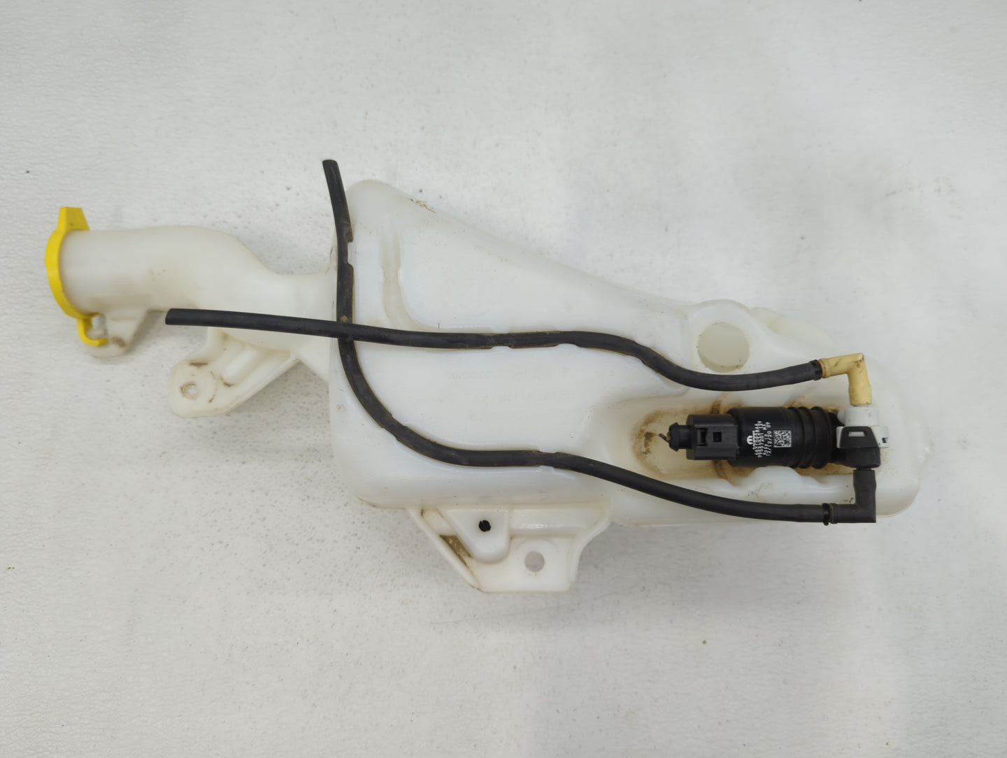 2009 Toyota Corolla Windshield Washer Fluid Reservoir Bottle Oem - Oemusedautoparts1.com