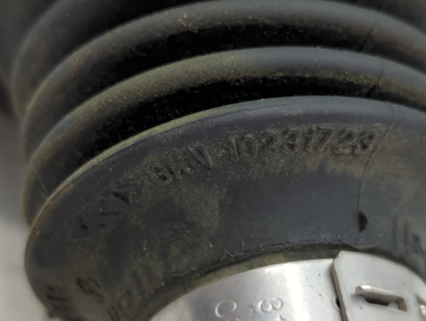 2009-2012 Toyota Corolla Axle Shaft Front Driver Cv C/v - Oemusedautoparts1.com