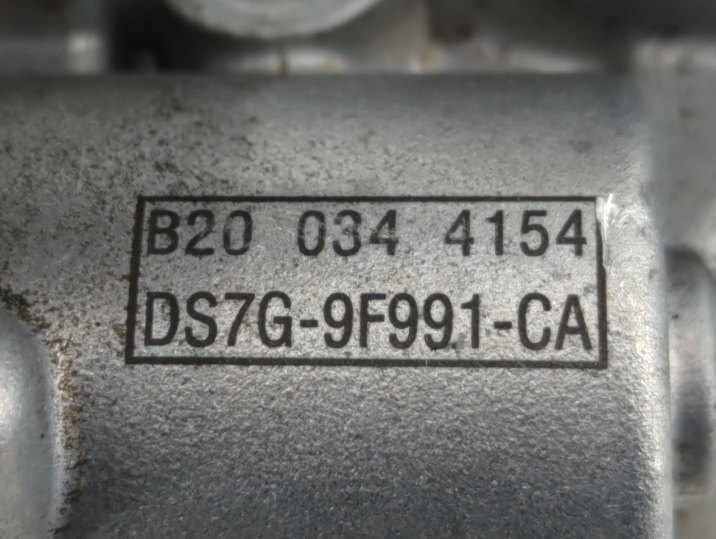 2009-2010 Toyota Corolla Throttle Body P/N:DS7G-9F991-CA Fits Fits 2009 2010 OEM Used Auto Parts - Oemusedautoparts1.com