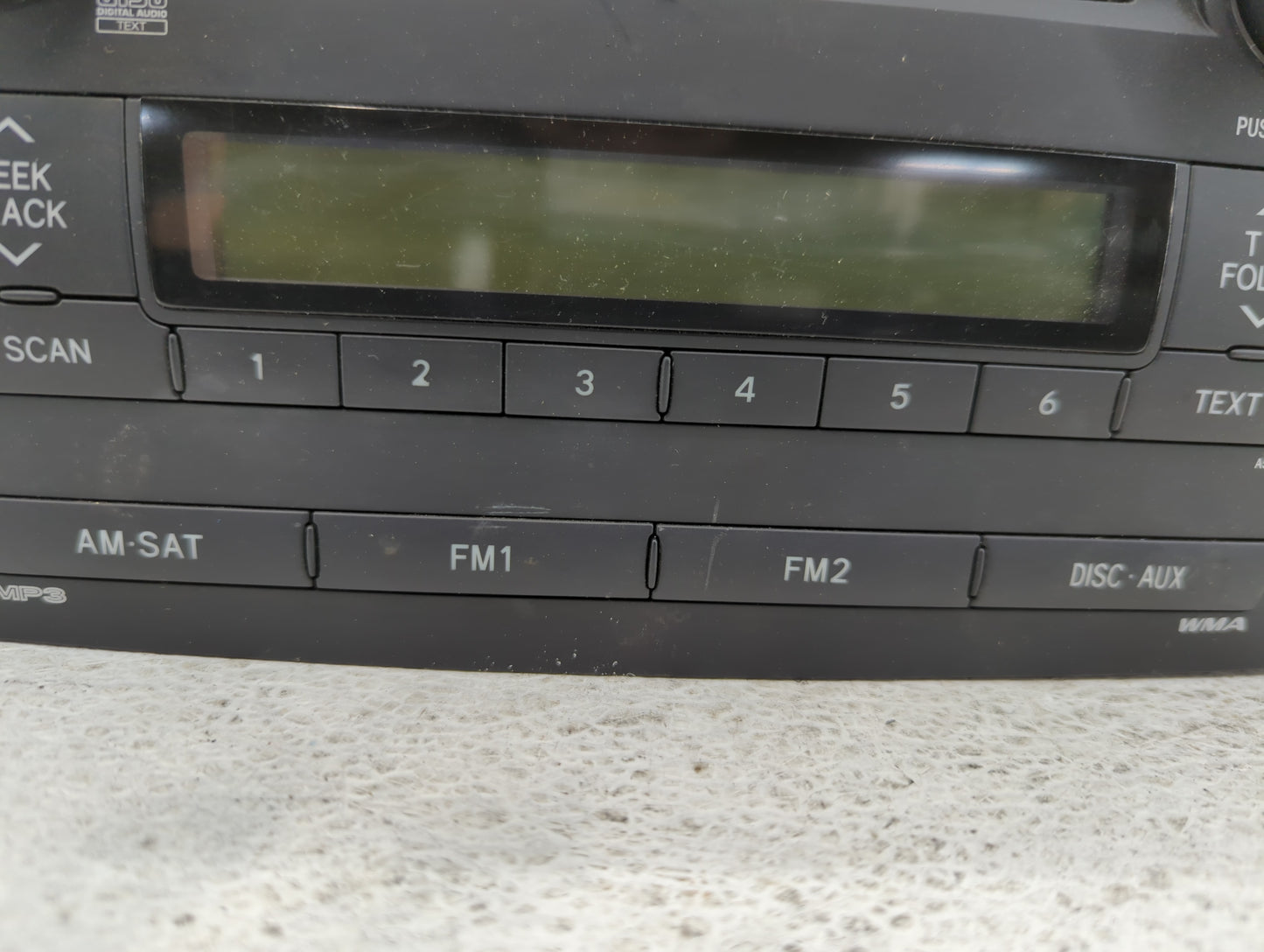 2009-2009 Toyota Corolla Am Fm Cd Player Radio Receiver - Oemusedautoparts1.com