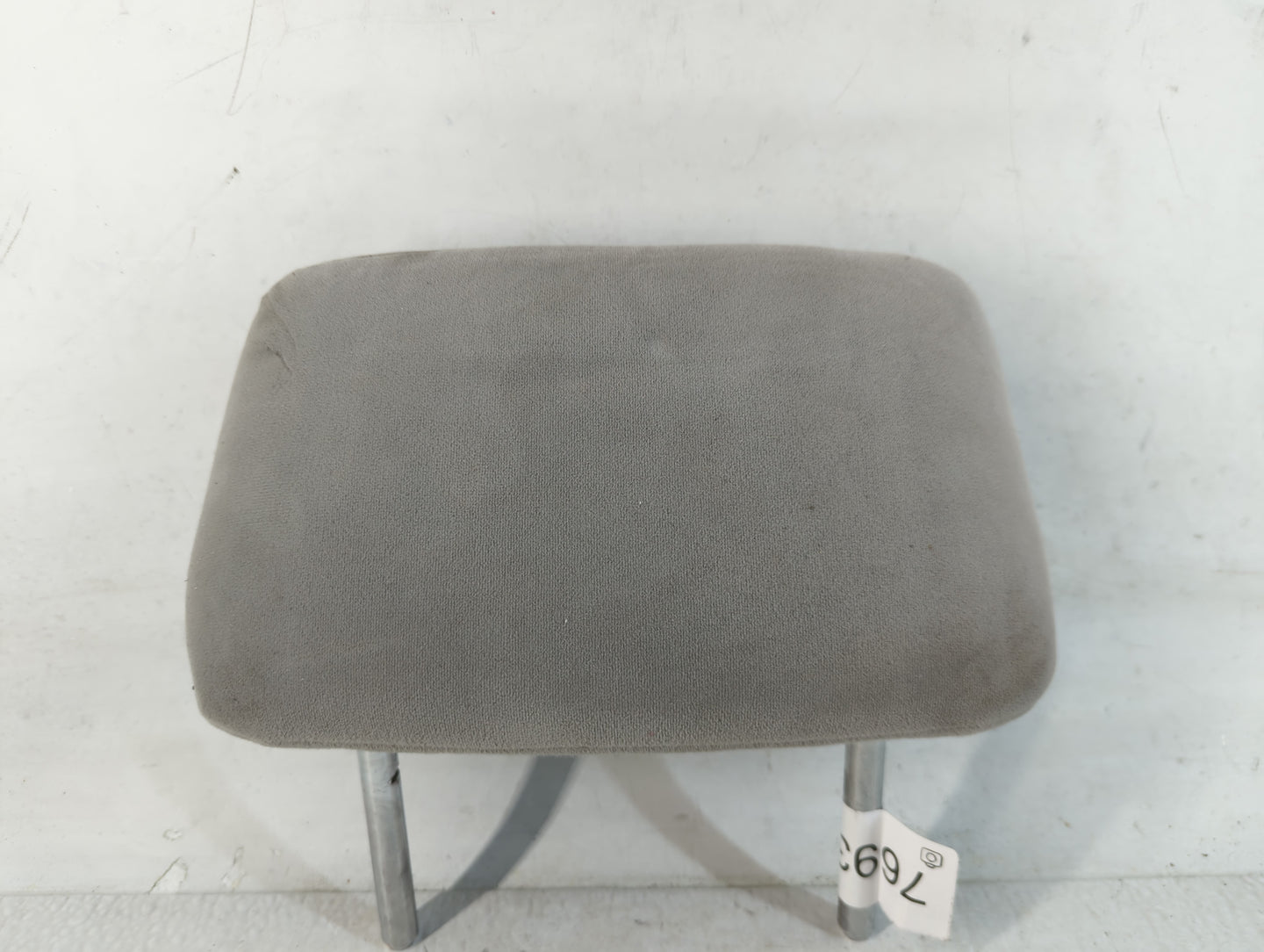 2009-2010 Toyota Corolla Headrest Head Rest Front Driver Passenger Seat Fits Fits 2009 2010 OEM Used Auto Parts - Oemusedaut