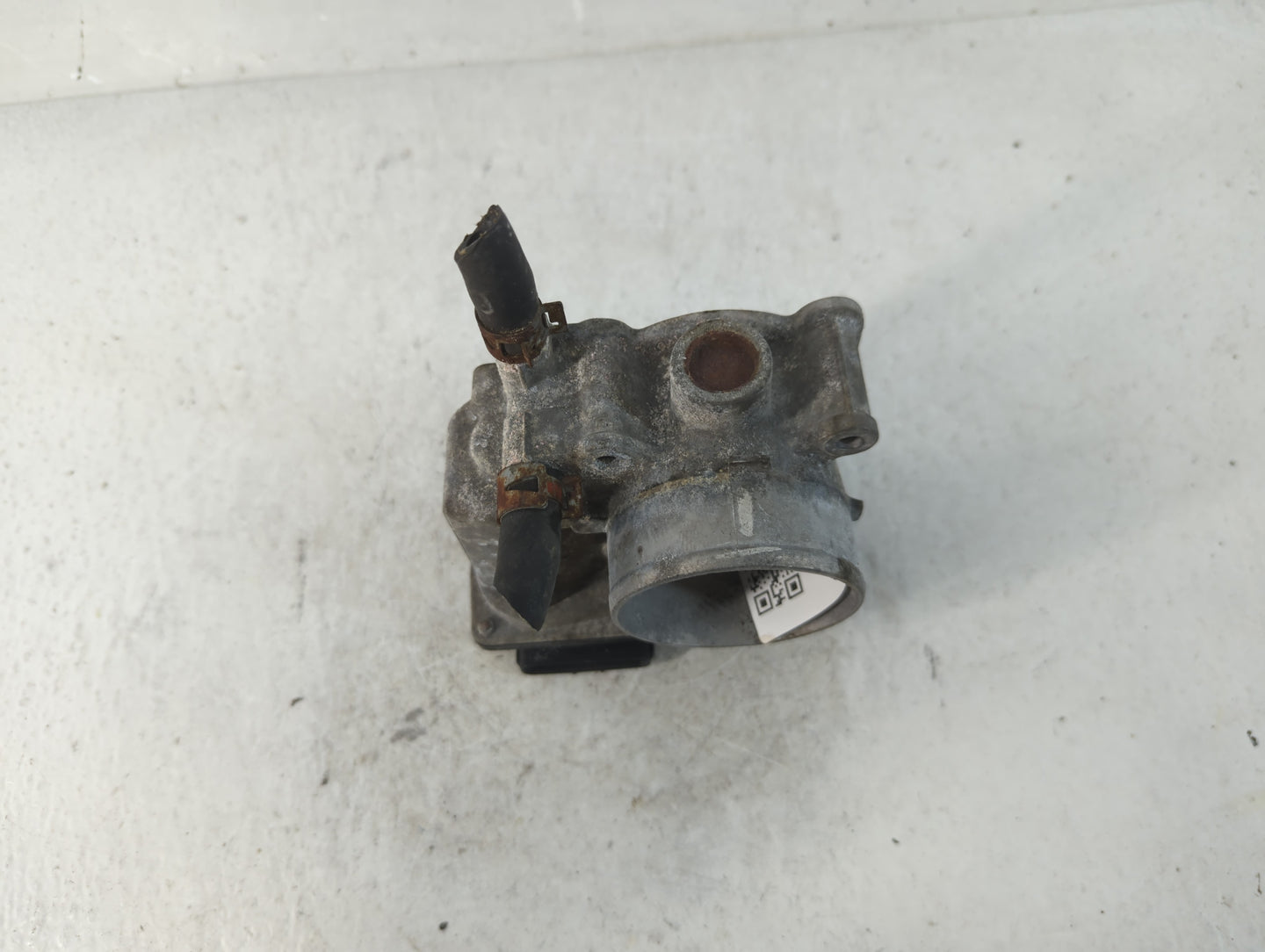 2009-2010 Toyota Corolla Throttle Body P/N:22030-37010 Fits Fits 2009 2010 OEM Used Auto Parts - Oemusedautoparts1.com