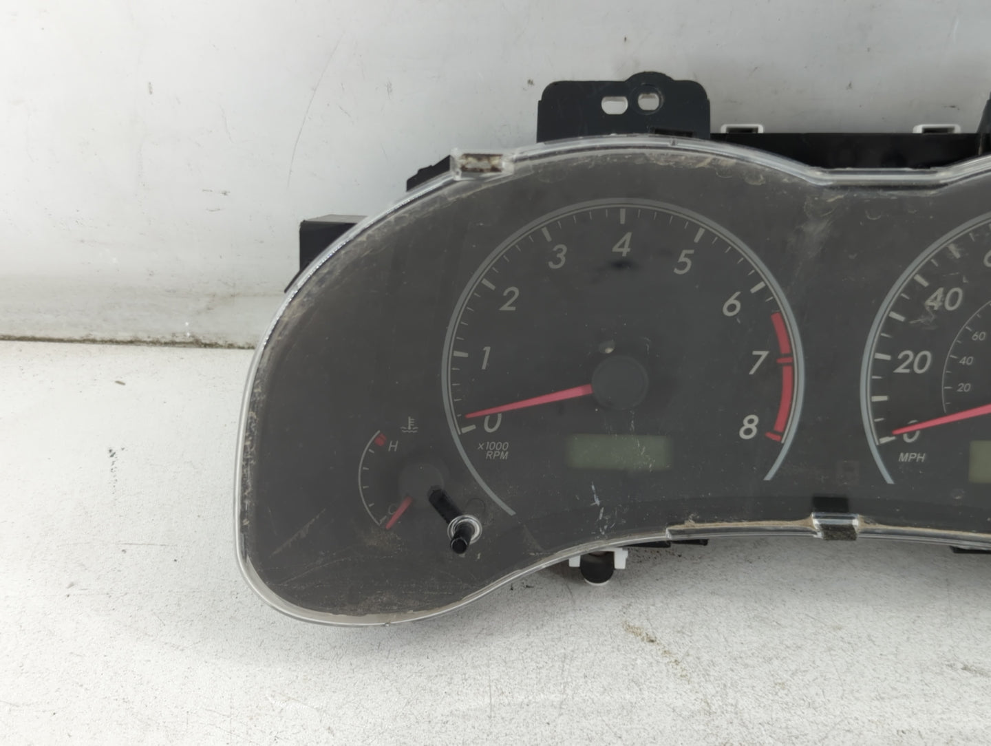 2009-2010 Toyota Corolla Instrument Cluster Speedometer Gauges P/N:157540-0670 83800-12N40 Fits Fits 2009 2010 OEM Used Auto