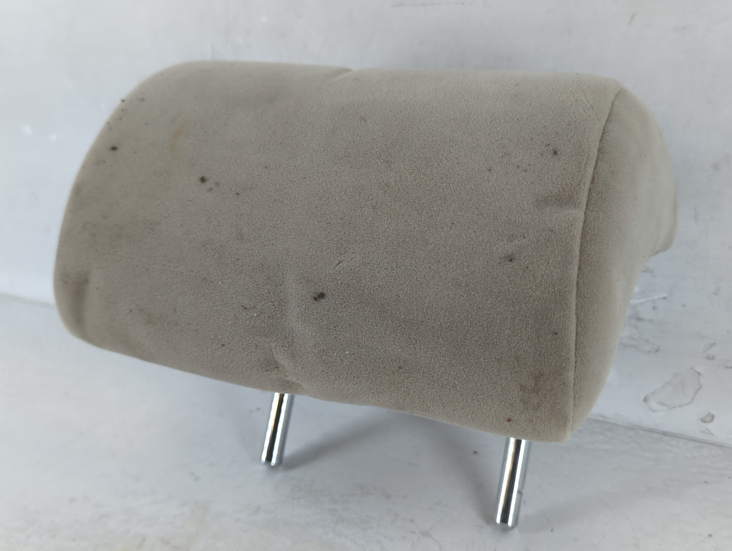 2009 Toyota Corolla Headrest Head Rest Rear Center Seat Fits OEM Used Auto Parts - Oemusedautoparts1.com
