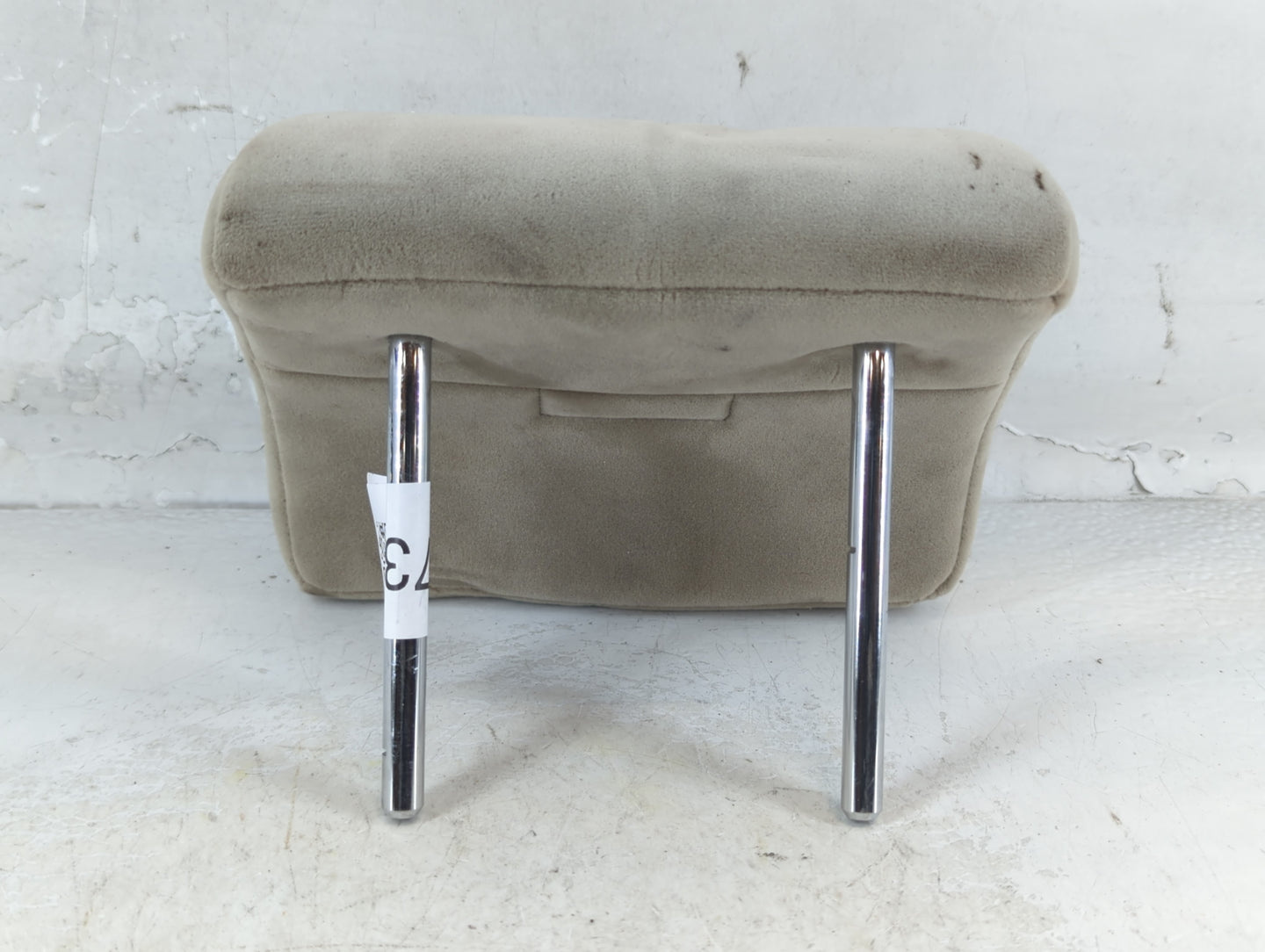 2009 Toyota Corolla Headrest Head Rest Rear Center Seat Fits OEM Used Auto Parts - Oemusedautoparts1.com