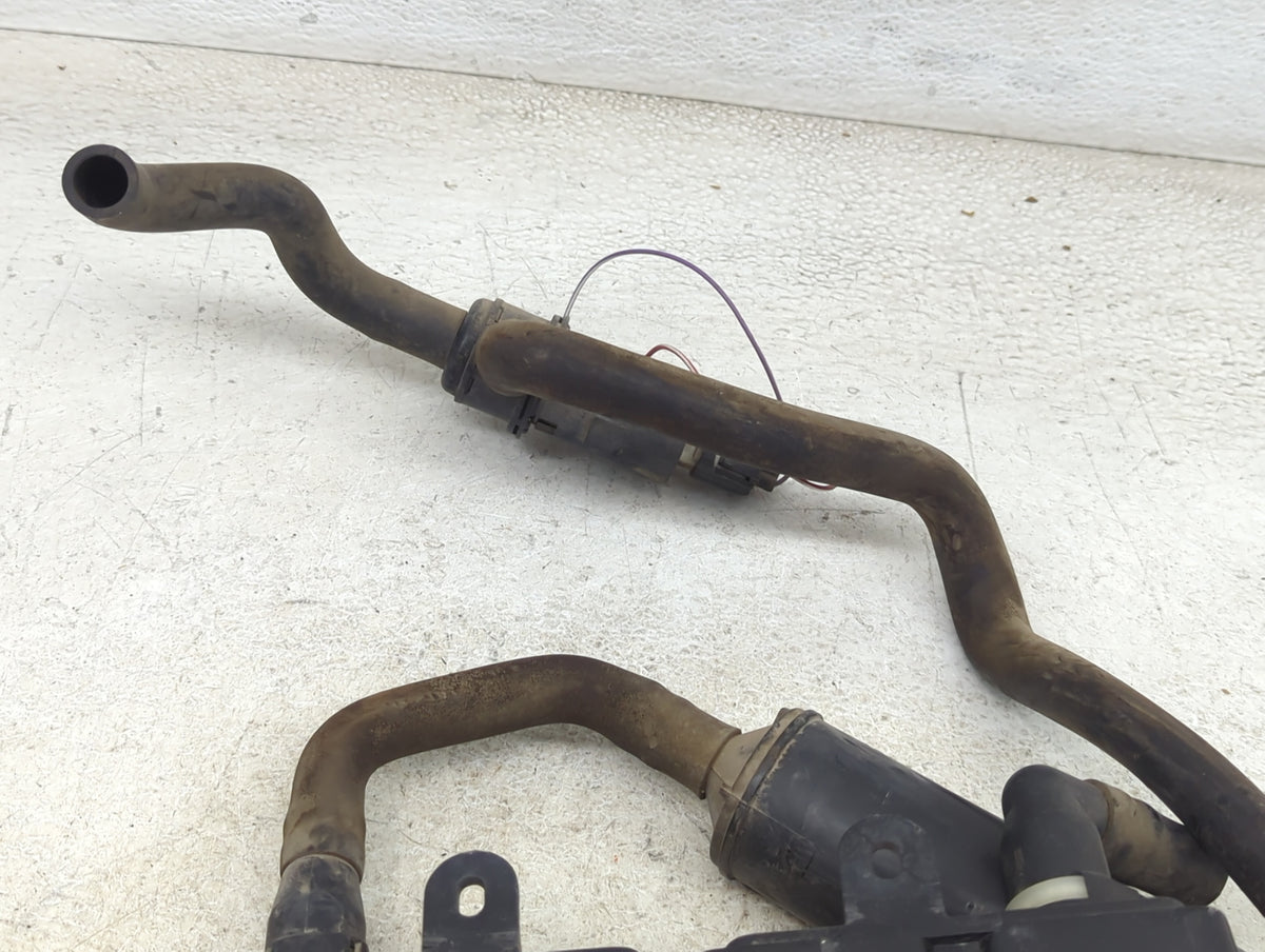 2009 Toyota Crown Fuel Vapor Charcoal Canister - Oemusedautoparts1.com