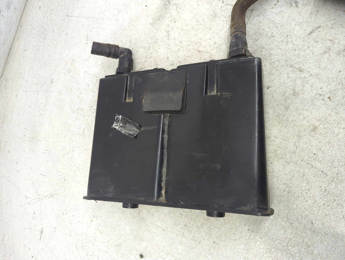 2009 Toyota Crown Fuel Vapor Charcoal Canister - Oemusedautoparts1.com