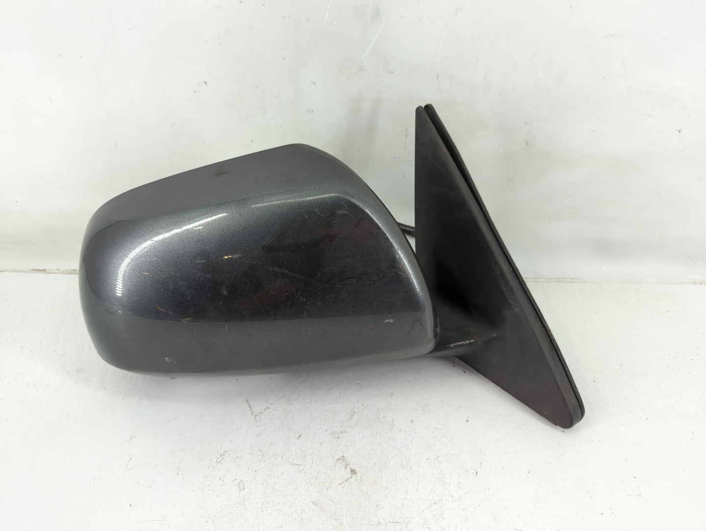 2008-2013 Toyota Highlander Driver Side View Mirror - Left Door Mirror OEM Used - Oemusedautoparts1.com