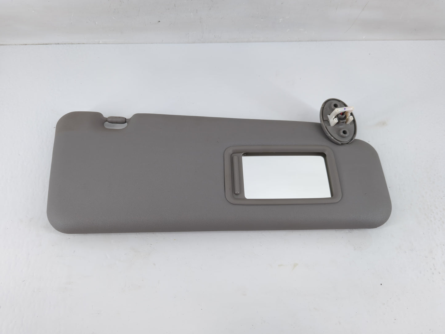 2008-2010 Toyota Highlander Sun Visor Shade Replacement Passenger Right Mirror Fits Fits 2008 2009 2010 OEM Used Auto Parts 