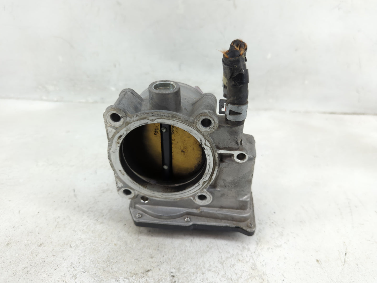2008-2016 Toyota Highlander Throttle Body P/N:22030-31030 Fits OEM Used Auto Parts - Oemusedautoparts1.com