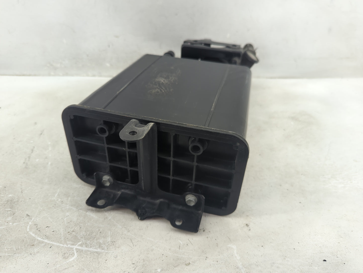 2009 Toyota Highlander Fuel Vapor Charcoal Canister - Oemusedautoparts1.com