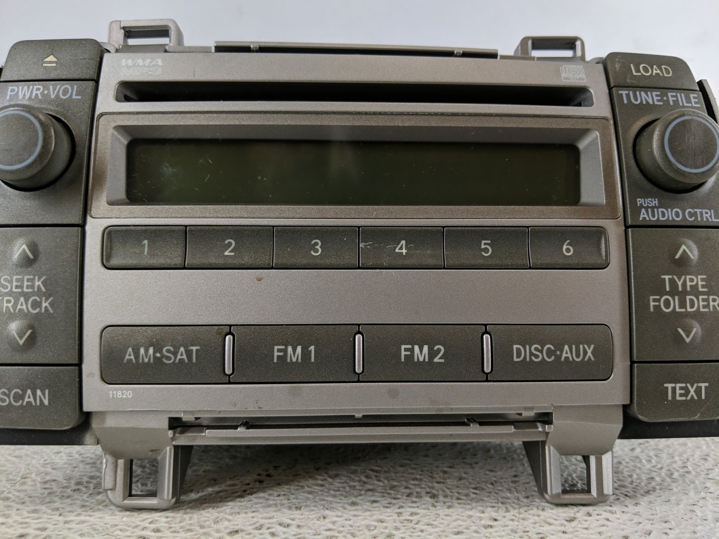 2009-2010 Toyota Matrix Radio AM FM Cd Player Receiver Replacement P/N:86120-02720 Fits Fits 2009 2010 OEM Used Auto Parts -