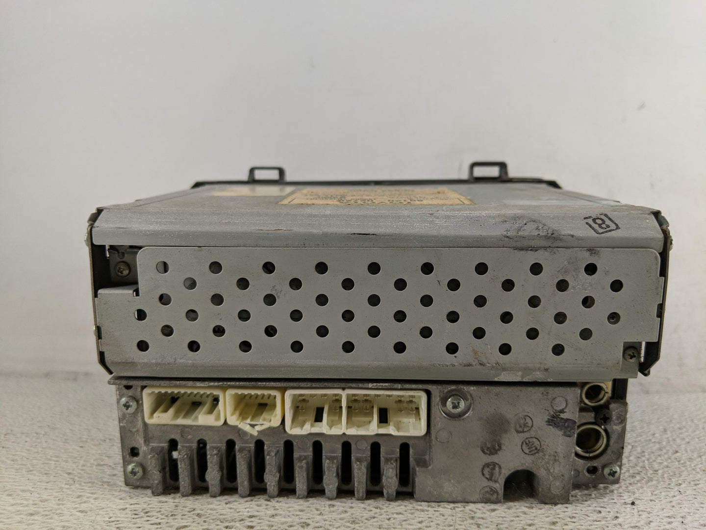 2009-2010 Toyota Matrix Radio AM FM Cd Player Receiver Replacement P/N:86120-02720 Fits Fits 2009 2010 OEM Used Auto Parts -