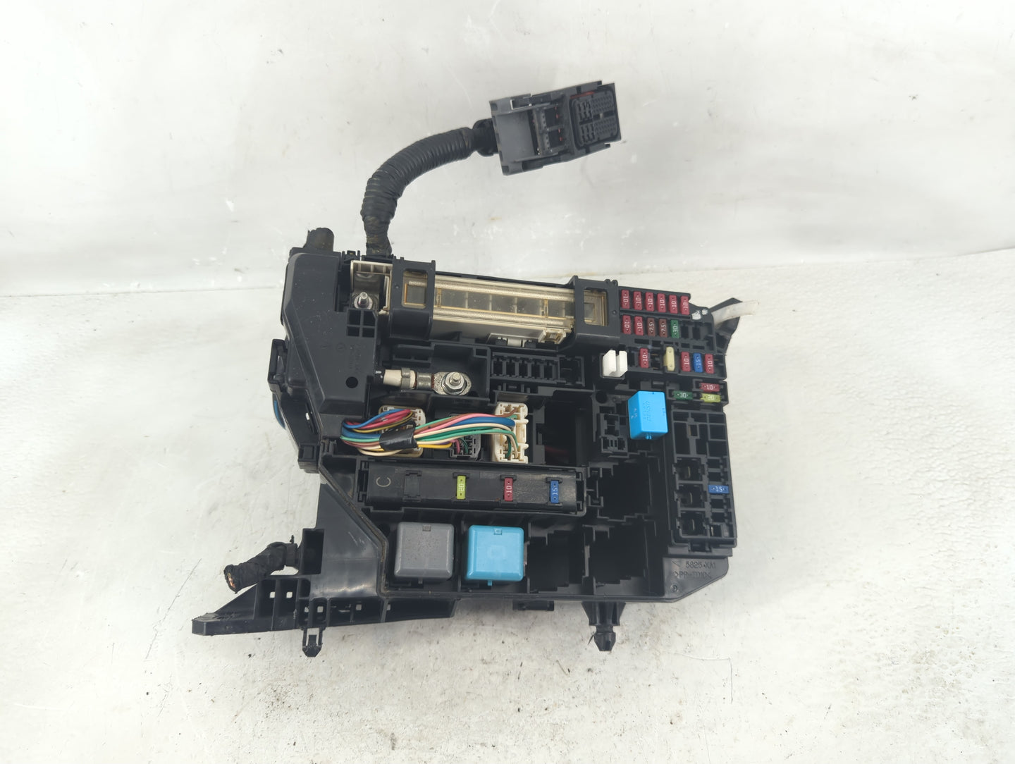 2009-2014 Toyota Matrix Fusebox Fuse Box Panel Relay Module P/N:82662-02270 Fits Fits 2009 2010 2011 2012 2013 2014 OEM Used