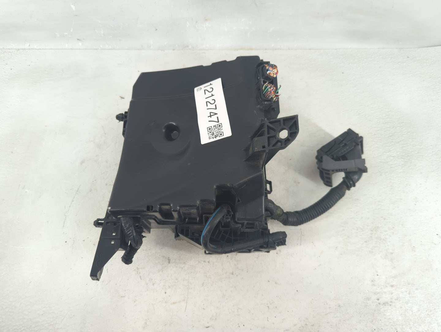 2009-2014 Toyota Matrix Fusebox Fuse Box Panel Relay Module P/N:82662-02270 Fits Fits 2009 2010 2011 2012 2013 2014 OEM Used