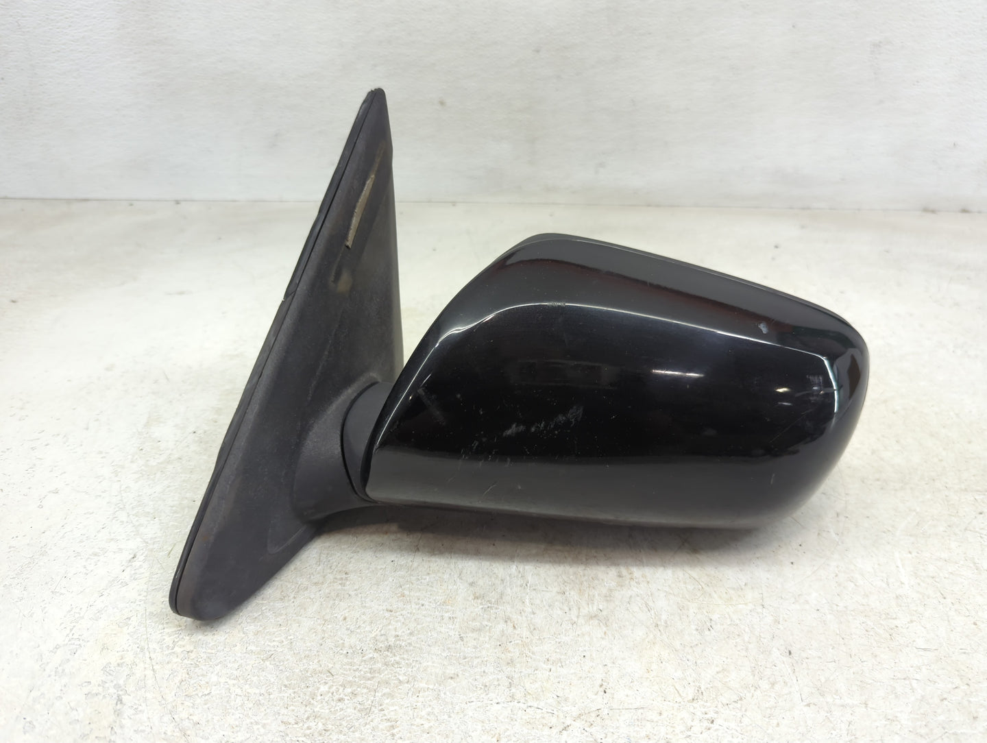 2009-2014 Toyota Matrix Driver Side View Mirror - Left Door Mirror OEM Used - Oemusedautoparts1.com