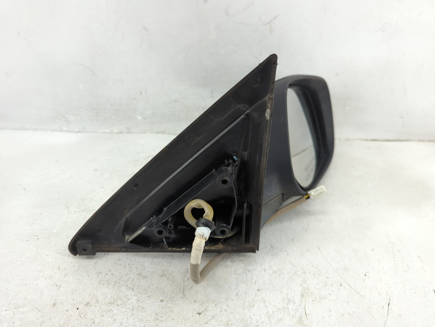 2009-2014 Toyota Matrix Passenger Side View Mirror - Right Door Mirror OEM Used - Oemusedautoparts1.com