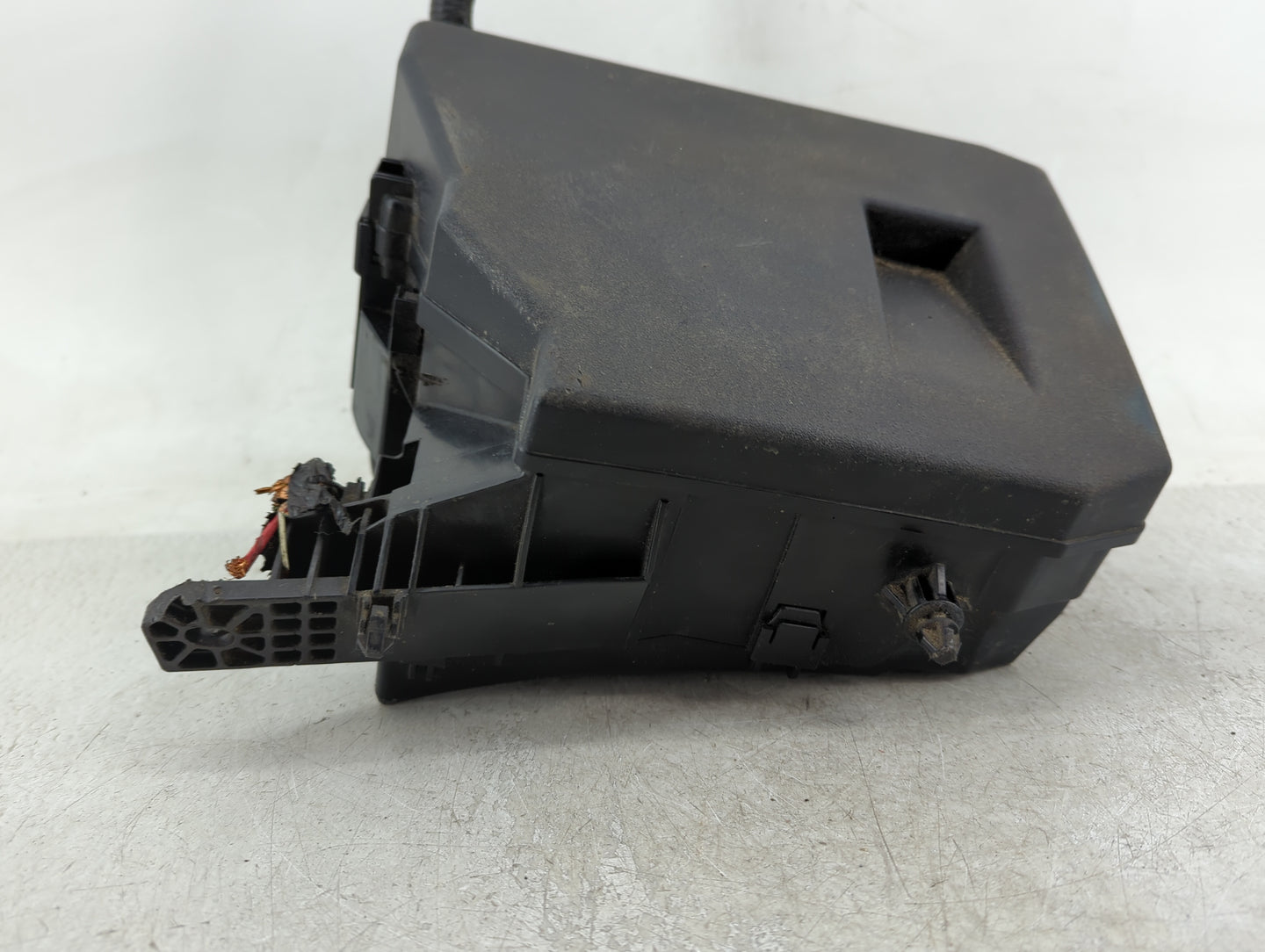 2009-2014 Toyota Matrix Fusebox Fuse Box Panel Relay Module Fits Fits 2009 2010 2011 2012 2013 2014 OEM Used Auto Parts - Oe