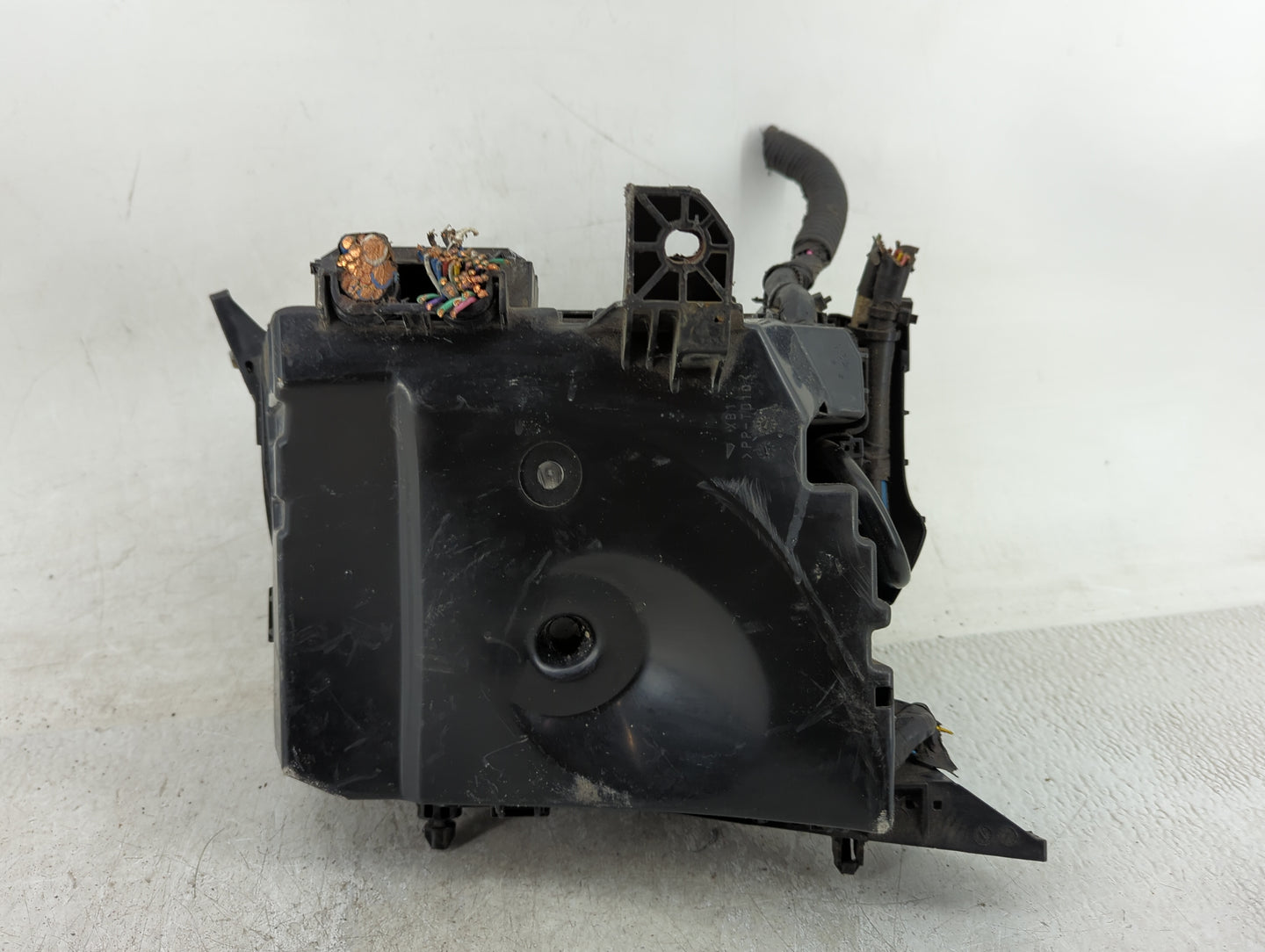2009-2014 Toyota Matrix Fusebox Fuse Box Panel Relay Module Fits Fits 2009 2010 2011 2012 2013 2014 OEM Used Auto Parts - Oe