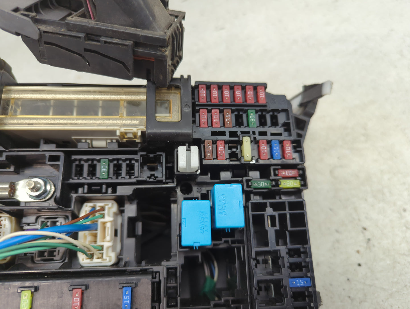 2009-2014 Toyota Matrix Fusebox Fuse Box Panel Relay Module Fits Fits 2009 2010 2011 2012 2013 2014 OEM Used Auto Parts - Oe