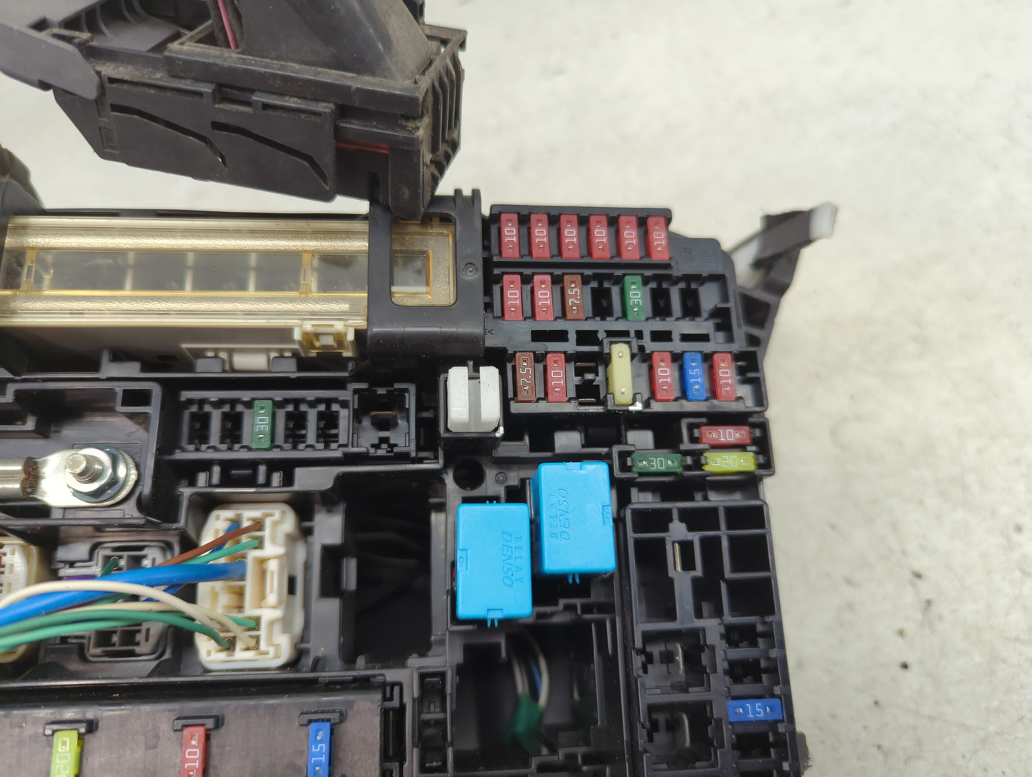 2009-2014 Toyota Matrix Fusebox Fuse Box Panel Relay Module Fits Fits 2009 2010 2011 2012 2013 2014 OEM Used Auto Parts - Oe
