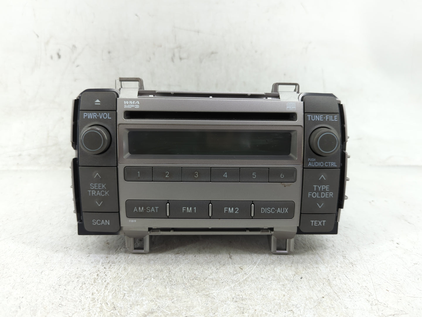 2009-2010 Toyota Matrix Radio AM FM Cd Player Receiver Replacement P/N:86120-02710 Fits Fits 2009 2010 OEM Used Auto Parts -